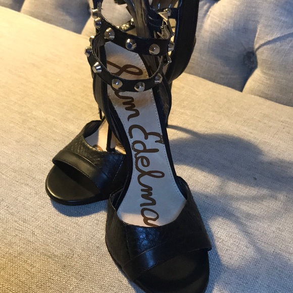 Sam Edelman sandals - Worn outdoors once! - Picture 2 of 3